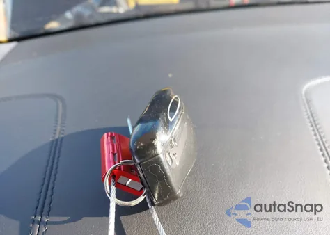 2018 Tesla Model S 100D/75D/P100D из США, поврежденный, VIN 5YJSA1E29JF271597